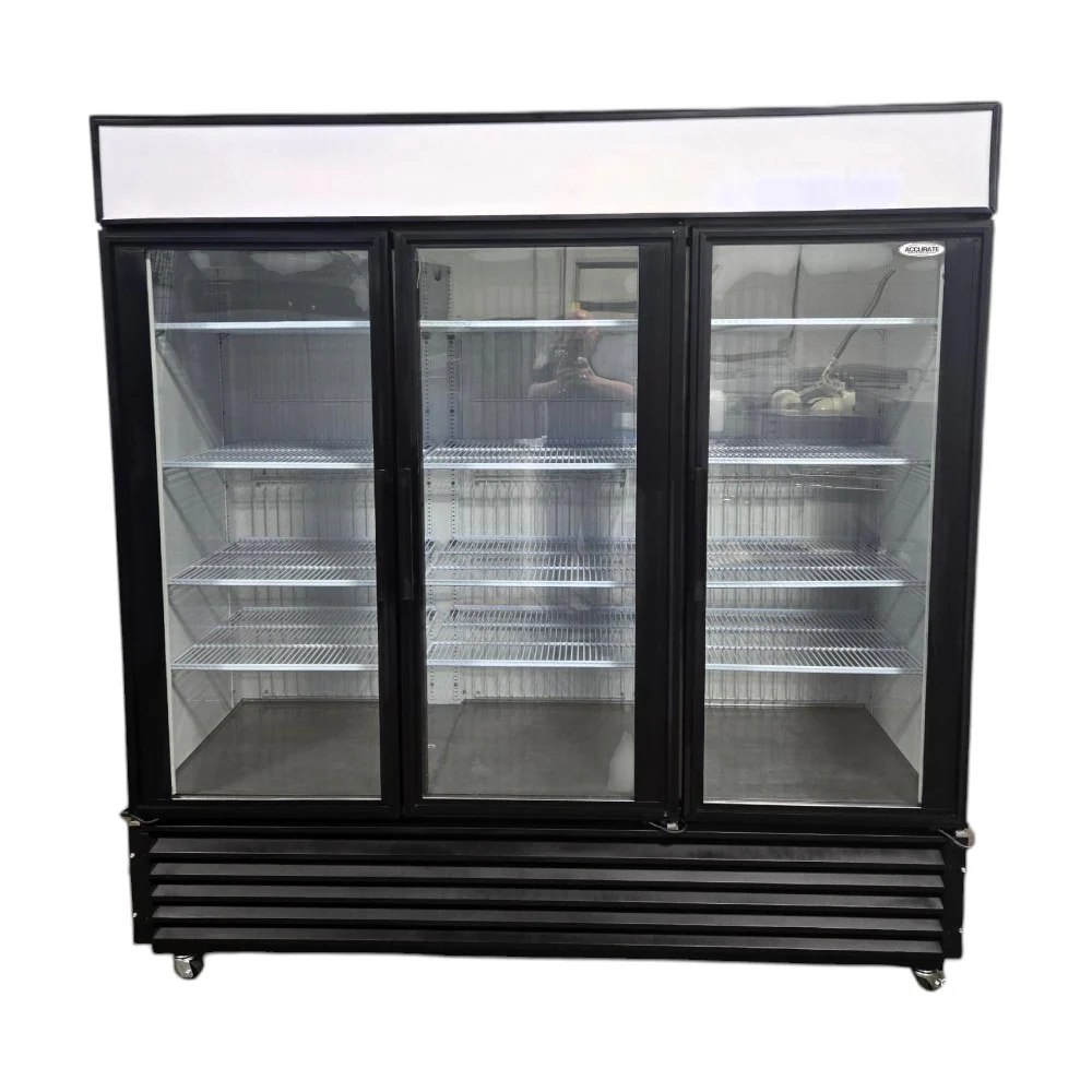 True GDM-72 Upright Merchandiser Cooler - 3 Glass Door - 78 Inch