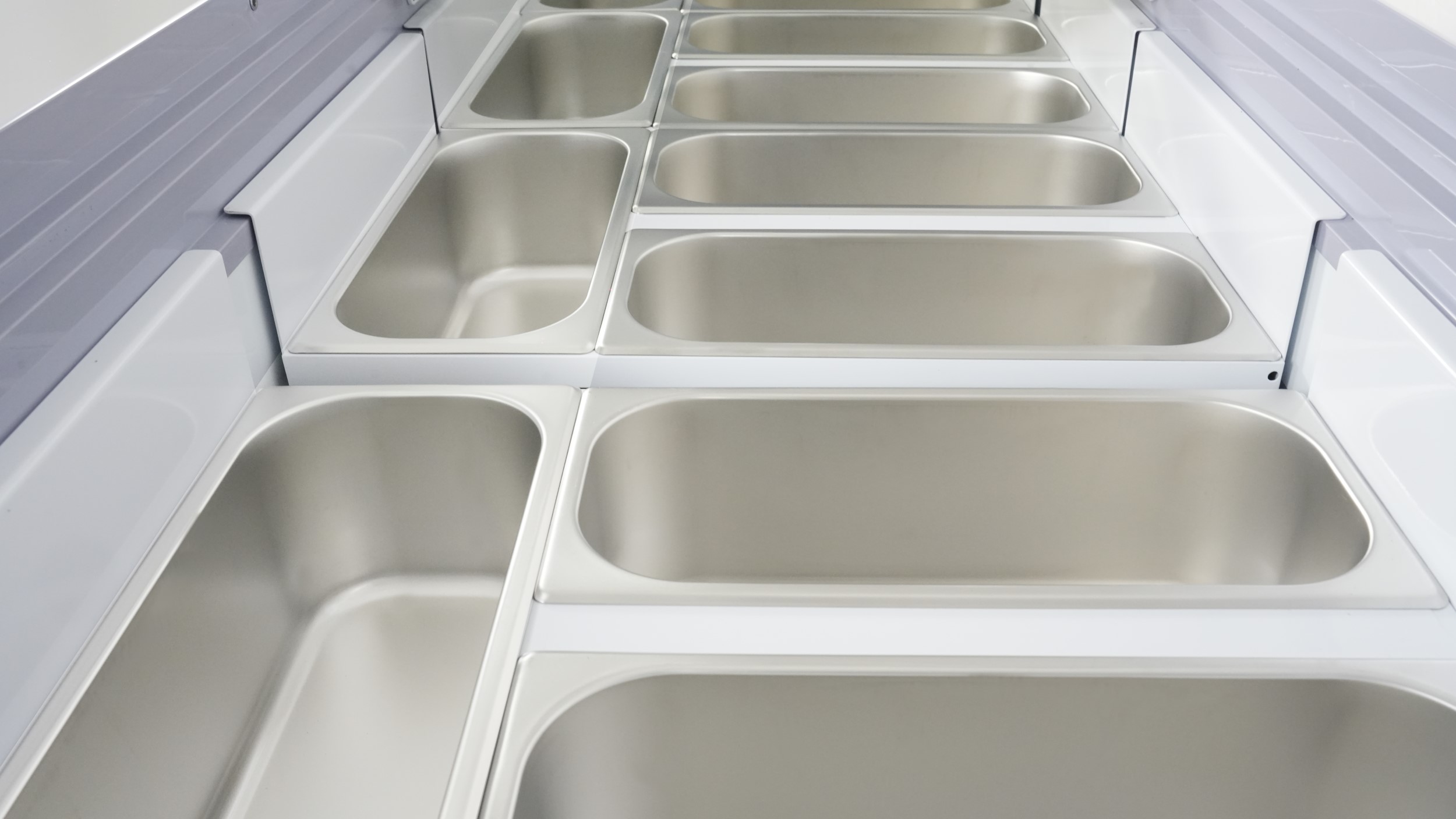 50″ Nine (9) Pan Gelato Dipping Cabinet with Flat Sneeze Guard 50″ Nine (9) Pan Gelato Dipping Cabinet with Flat Sneeze Guard - 5