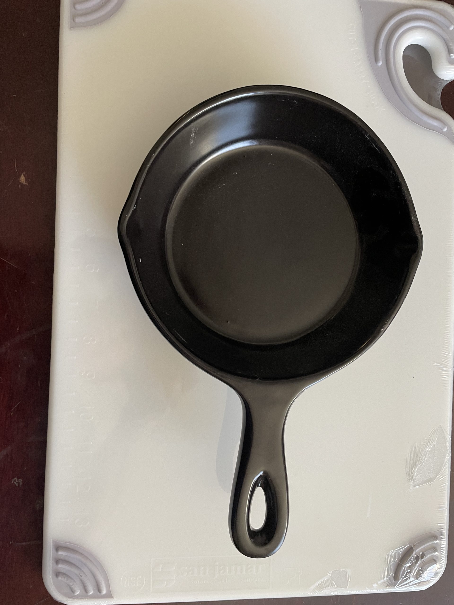 Diversified DC217-MB Cast Iron Skillet