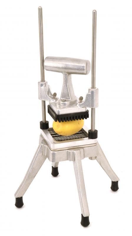 Omcan - Countertop Vertical Potato Cutter With 1/4" Cutter Blade - 41860