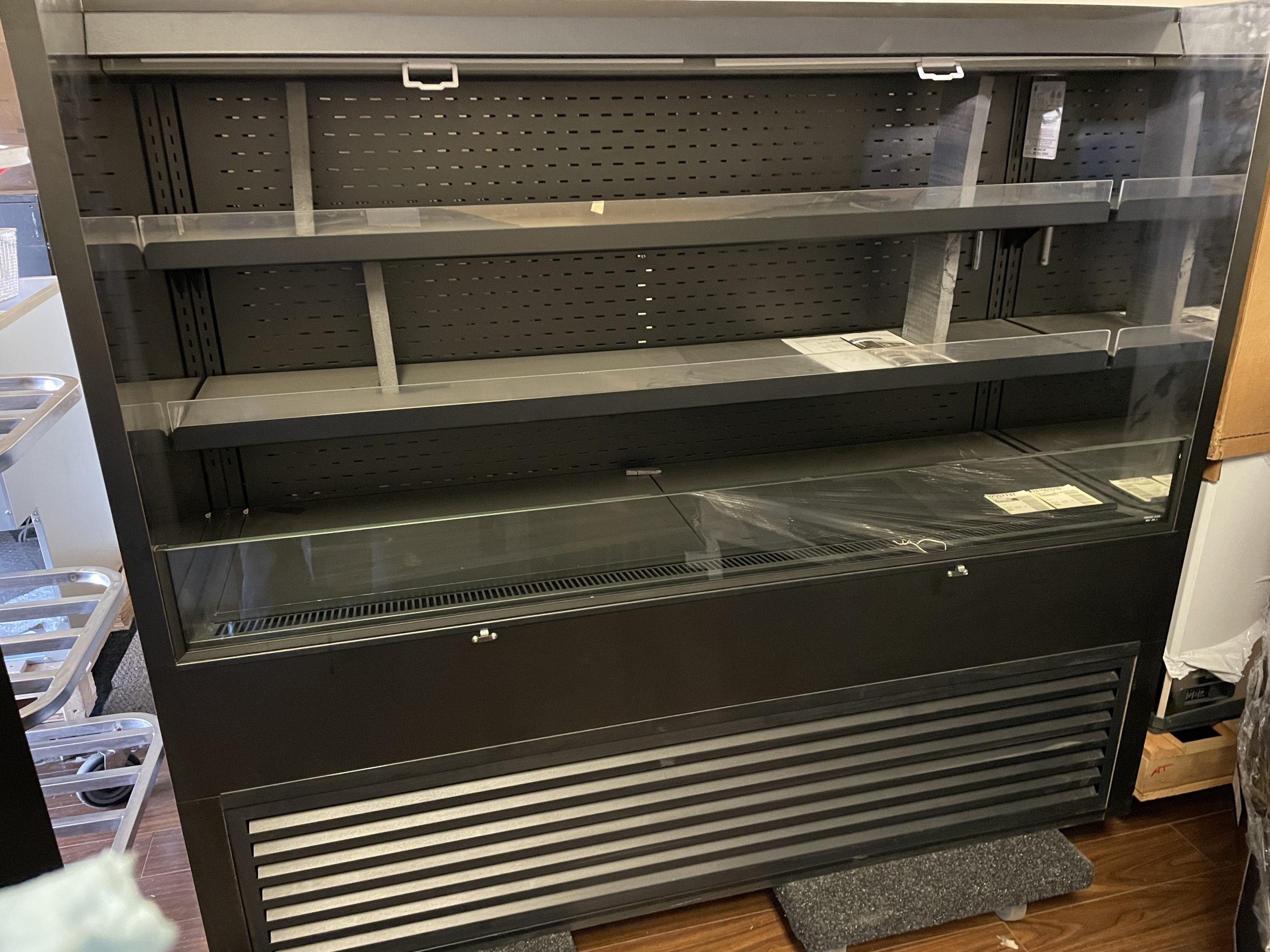 Qbd Grab N Go Cooler Self Serve Refrigerator Display Case Merchandiser