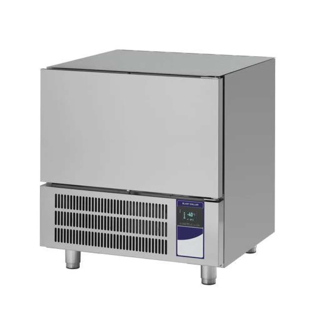 Trento 32″ Countertop Blast Chiller with 5-Tray Capacity - 46672