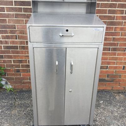 Stainless Steel Mobile Receiving Desk