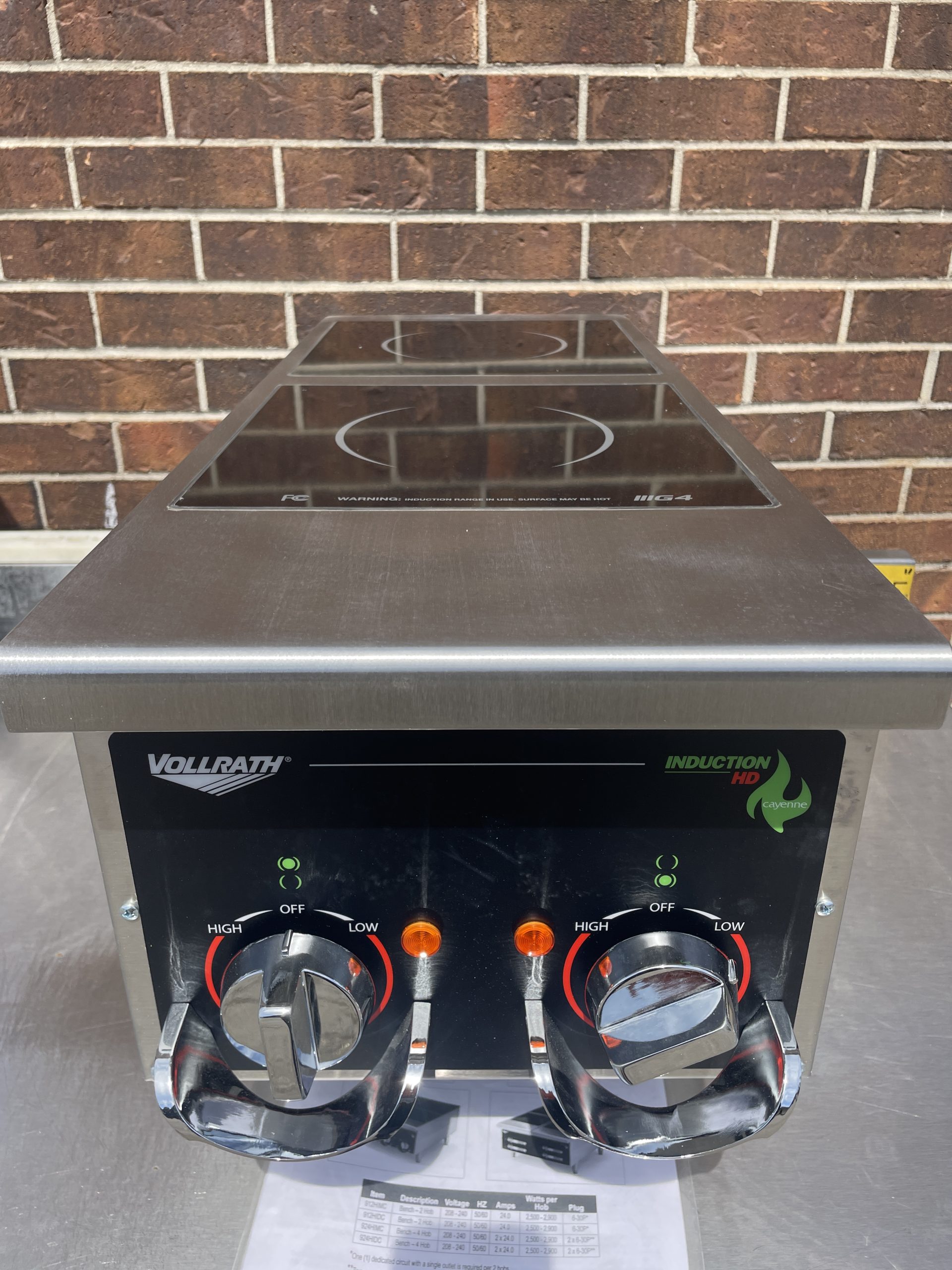 Vollrath industrial-grade Countertop Induction Cooker Range