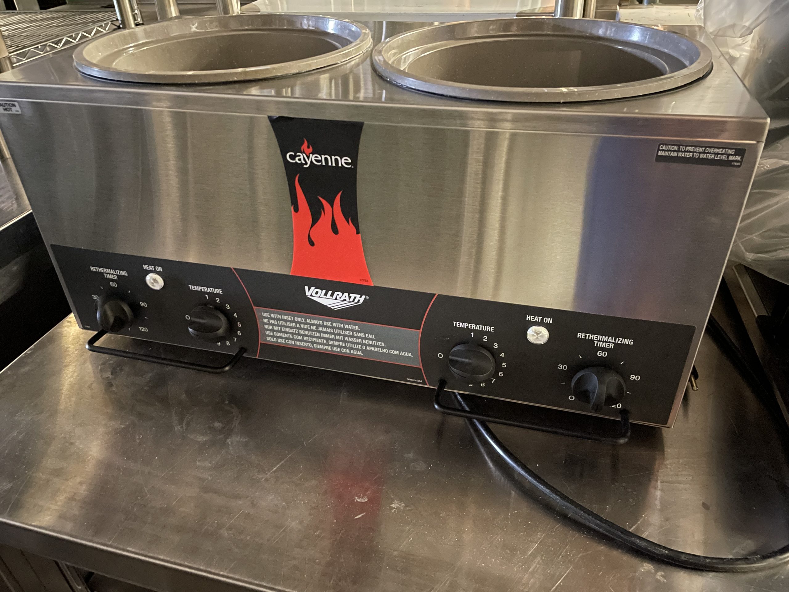 Vollrath TW-27R Cayenne 7 Qt. Twin Well Rethermalizer